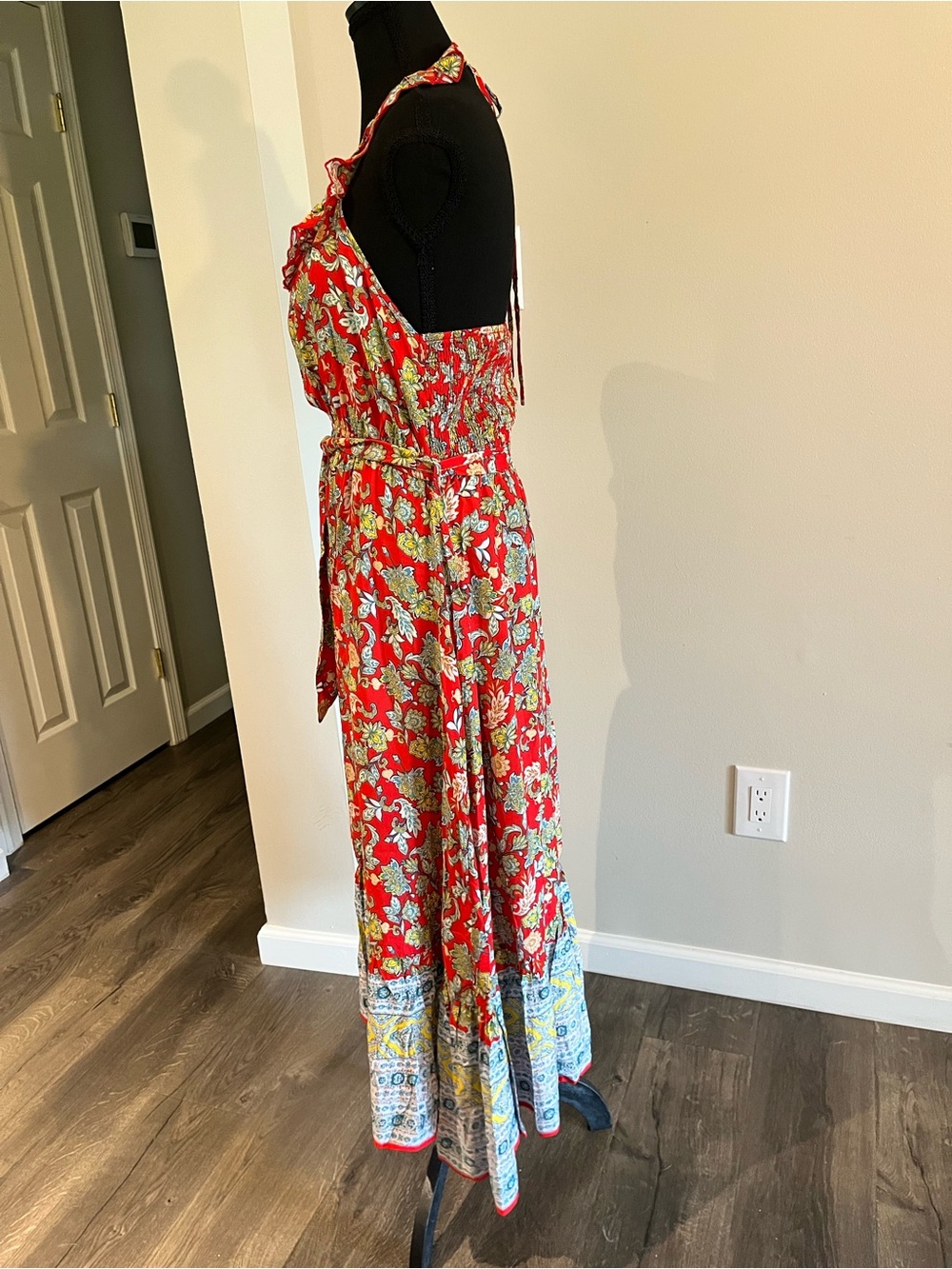 GLM Clothing Red Floral Maxi Dress Medium - Picture 4 of 10